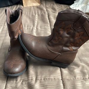 Size 11 girls brown cowboy boots
